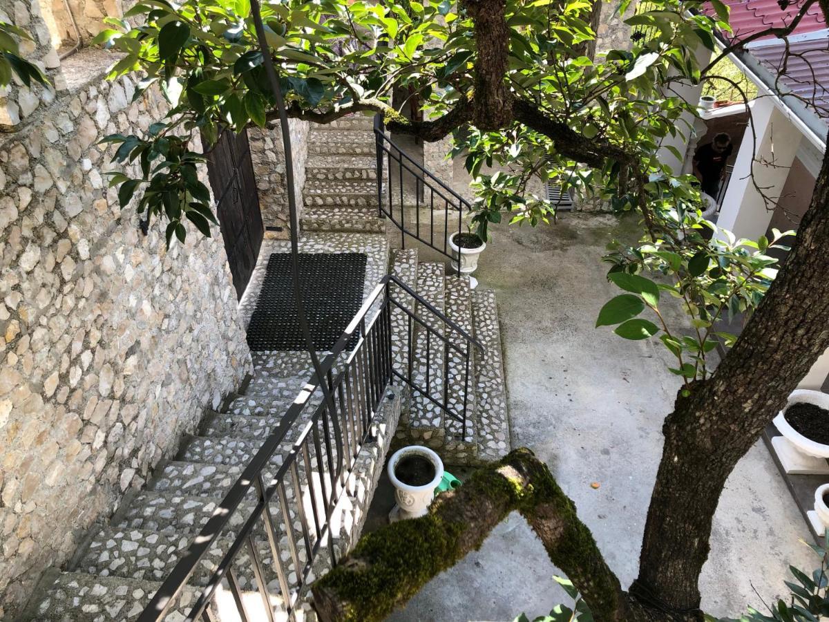 Замок Орлиное Гнездо New Athos Экстерьер фото